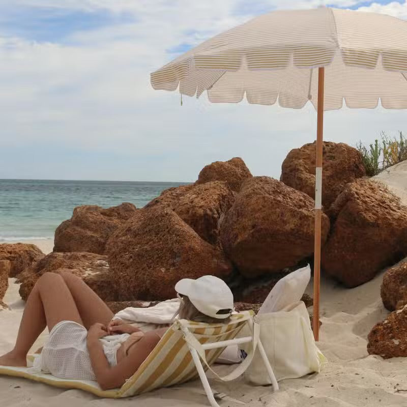 Découvrez notre chaise longue pliable